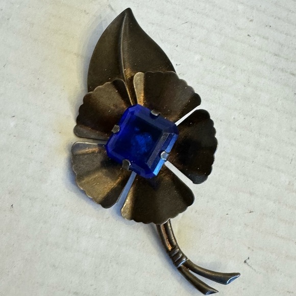 Huge antique flower blue glass crystals cabochon sterling silver brooch pin - Picture 7 of 16